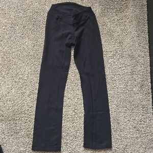 Womens Lululemon Crop Pants.